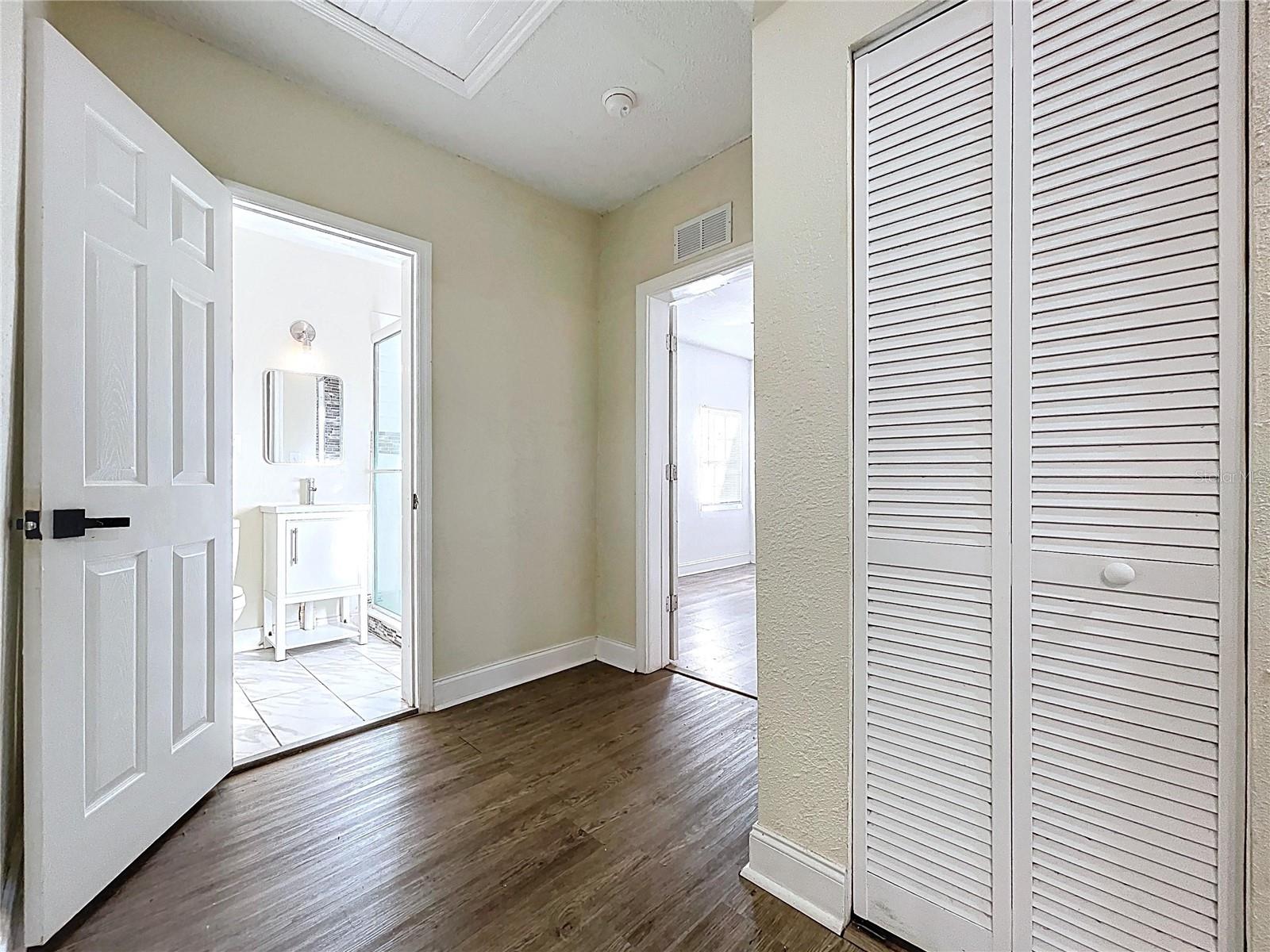 1403 E LAURA ST, PLANT CITY, FL, 33563