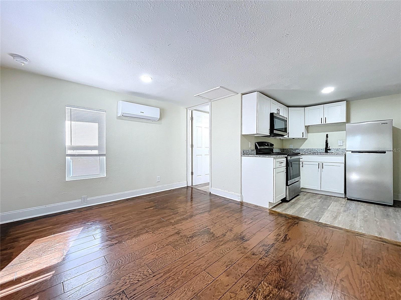 1403 E LAURA ST, PLANT CITY, FL, 33563