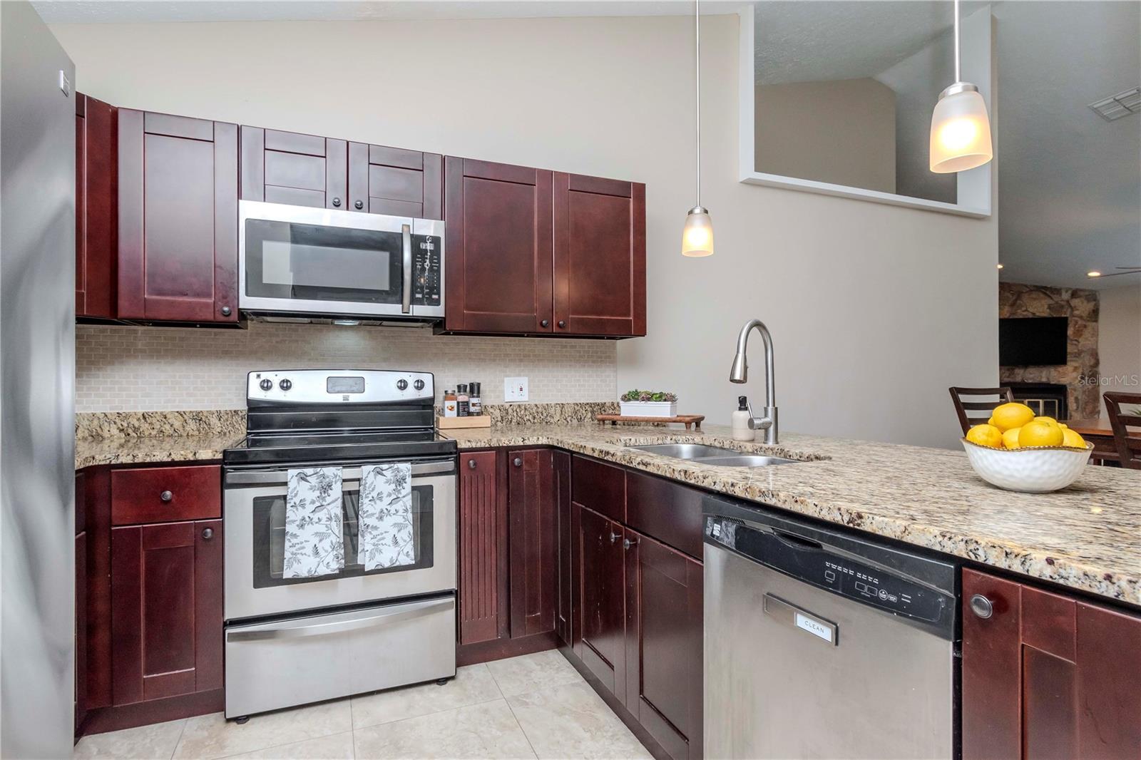 14501 BRAMBIE CT, TAMPA, FL, 33624