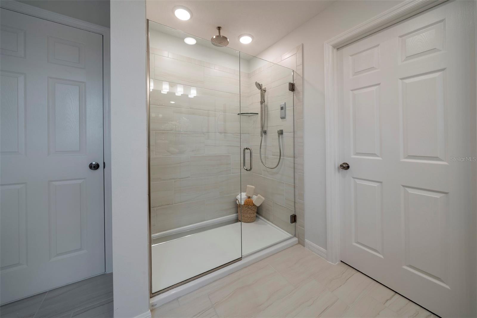 1237 REGAL KING DR, KISSIMMEE, FL, 34746