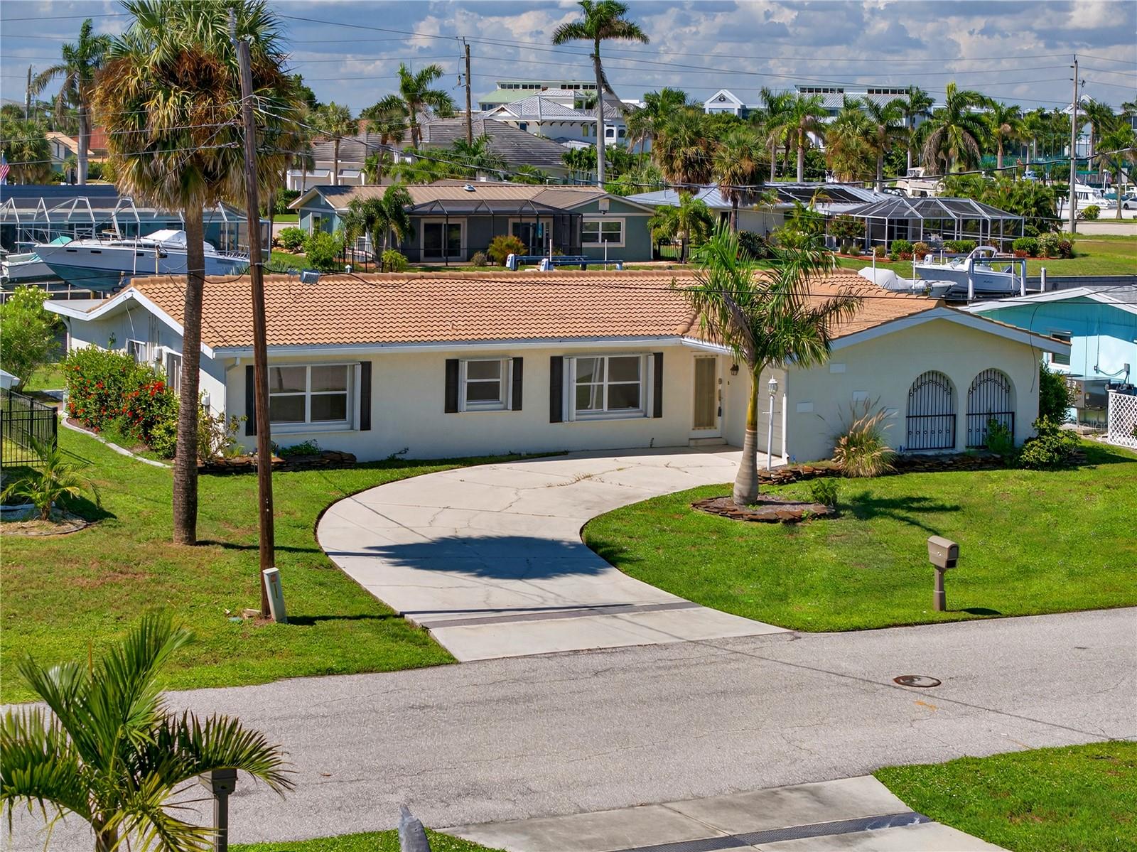 1756 BOCA RATON CT, PUNTA GORDA, FL, 33950