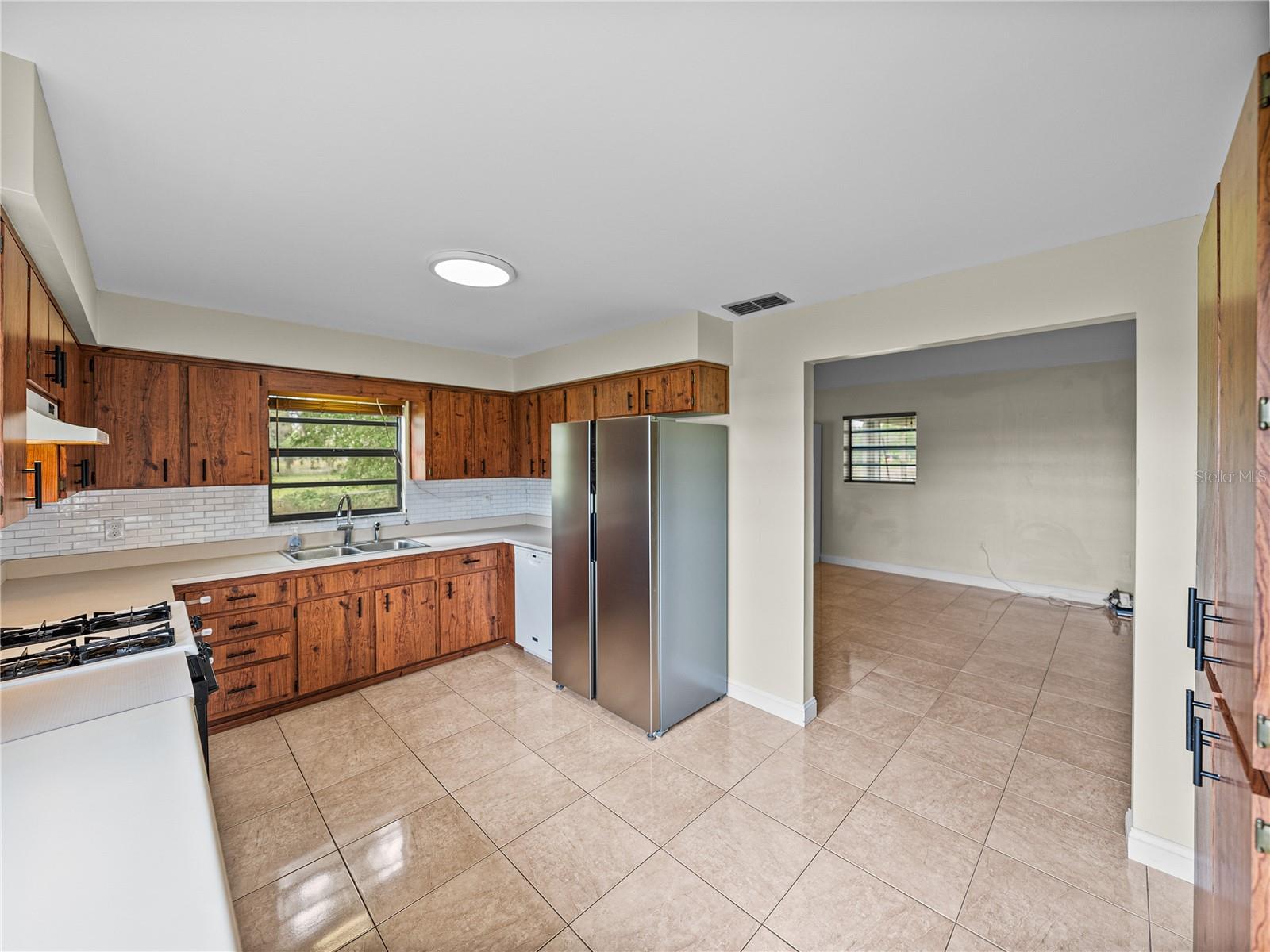 3301 LAMPP RD, PLANT CITY, FL, 33565