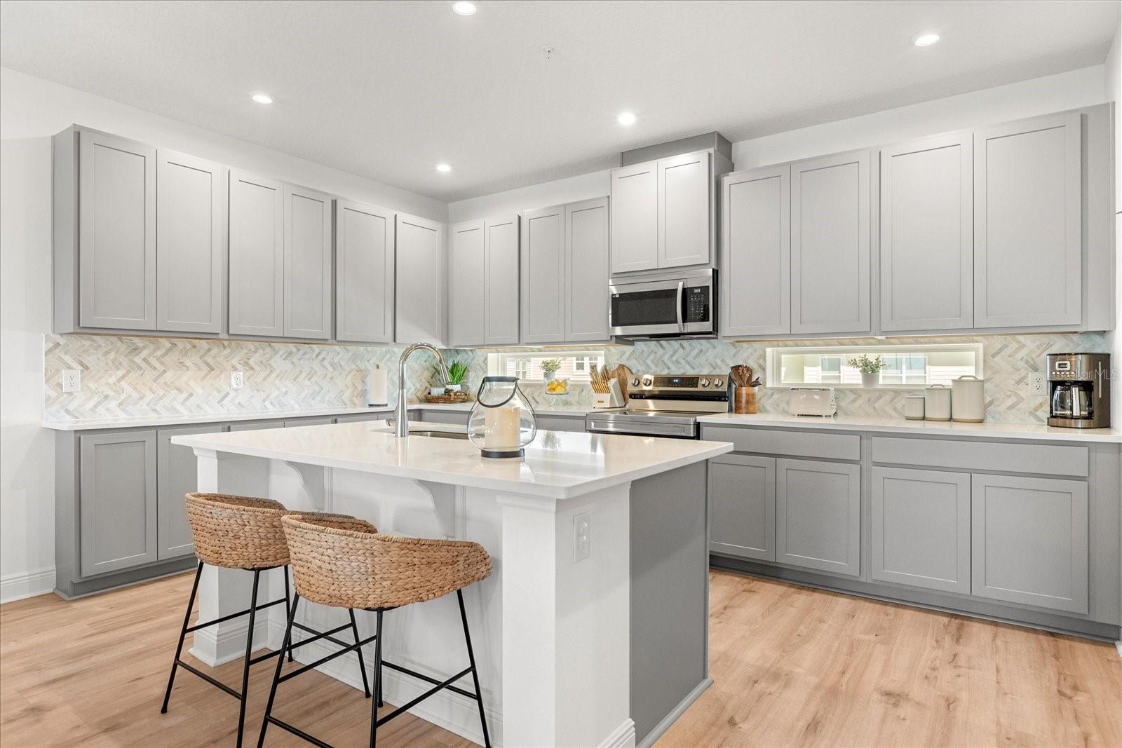 7161 NEMOURS PKWY, ORLANDO, FL, 32827