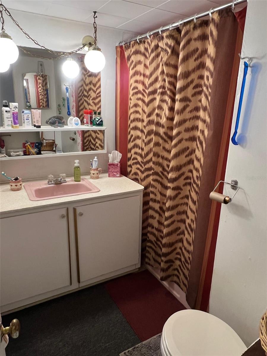 TB8359367 Property Photo