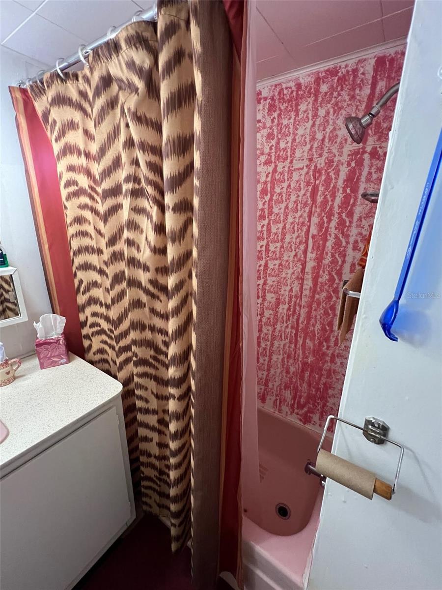 TB8359367 Property Photo