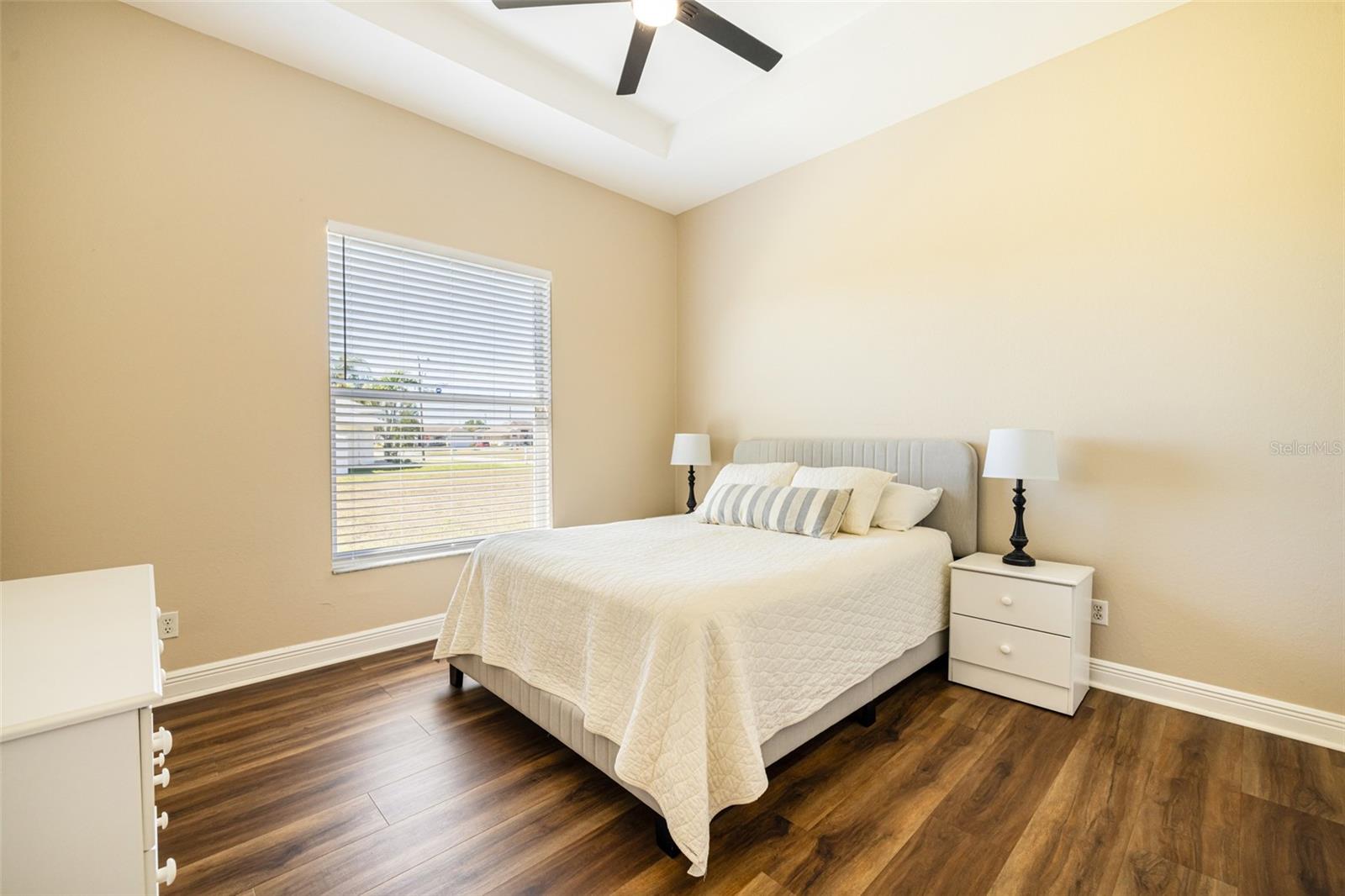 613 SE 4TH PL, CAPE CORAL, FL, 33990