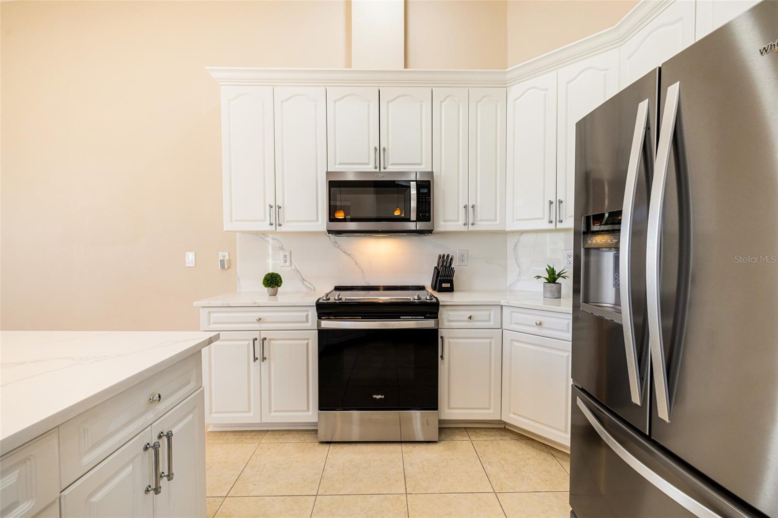 613 SE 4TH PL, CAPE CORAL, FL, 33990