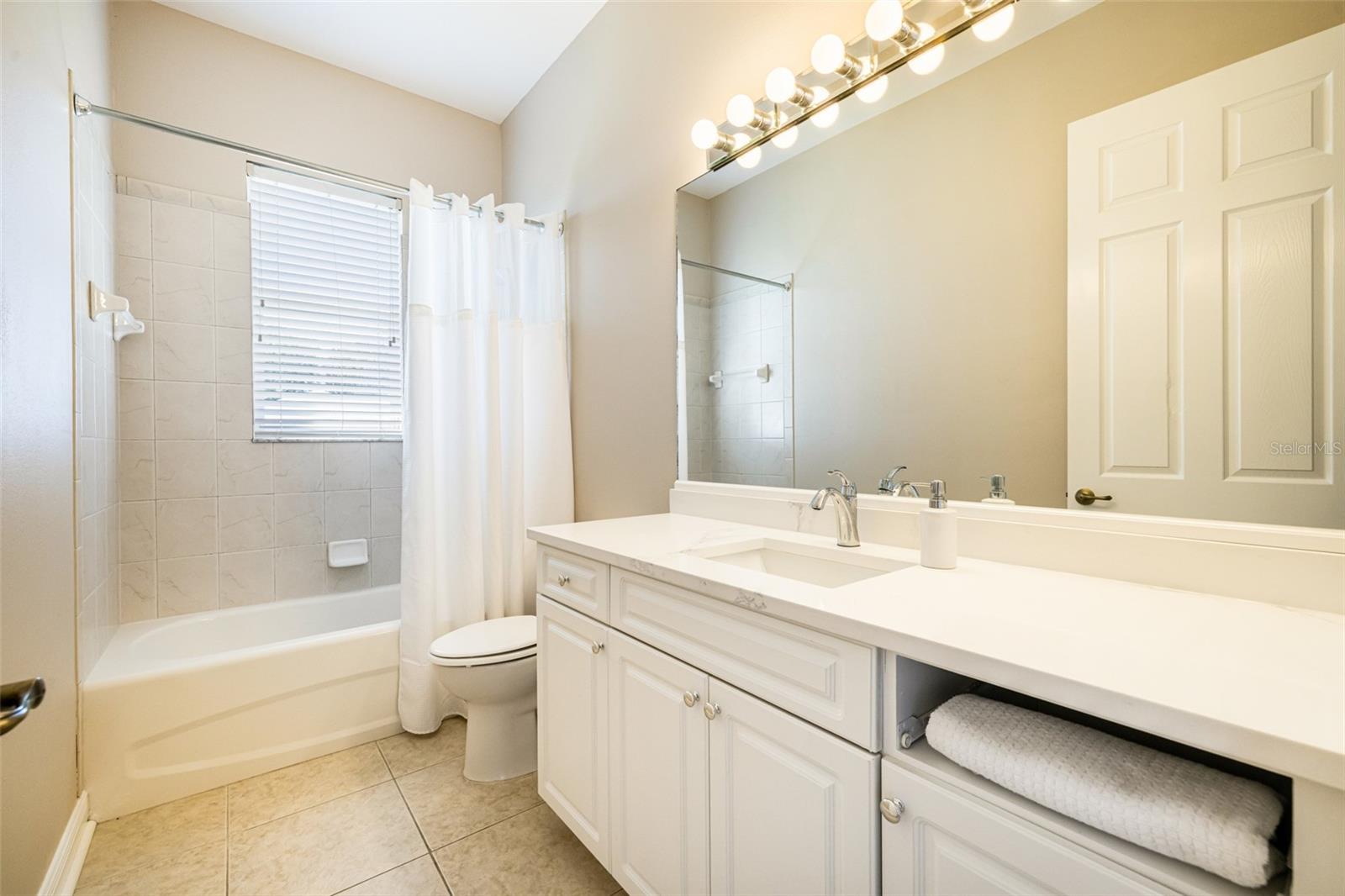 613 SE 4TH PL, CAPE CORAL, FL, 33990