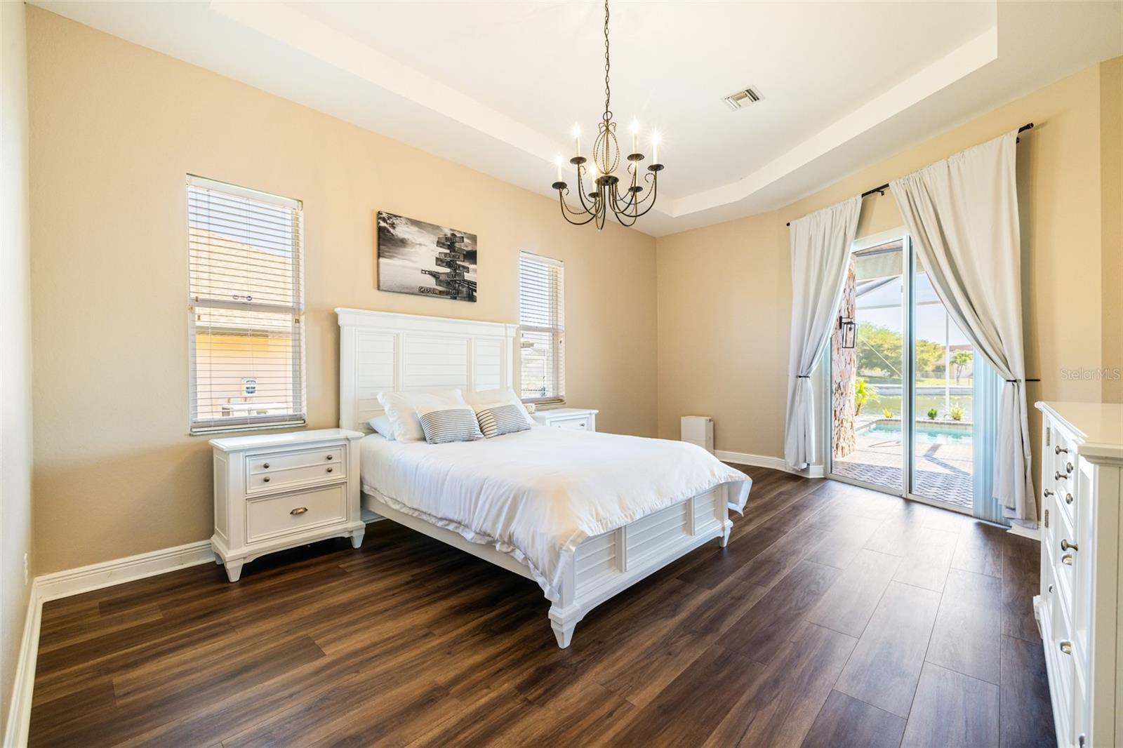 613 SE 4TH PL, CAPE CORAL, FL, 33990