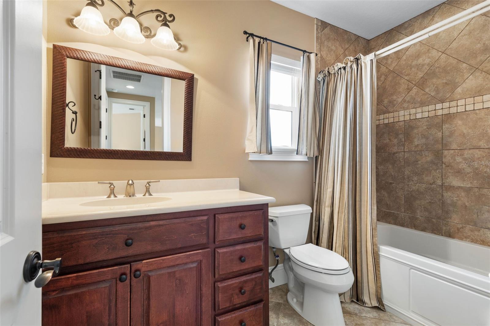 9 CYPRESSWOOD DR N, PALM COAST, FL, 32137