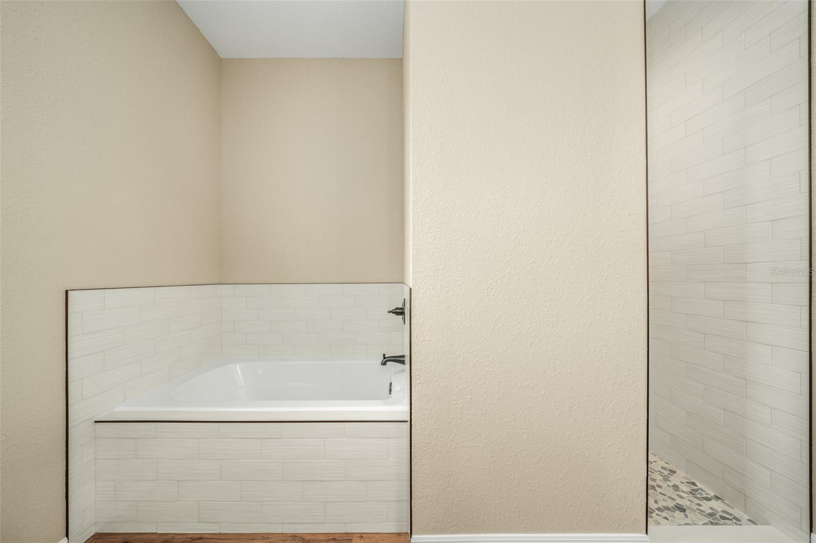 96 HUMPHREY AVE, LAKE PLACID, FL, 33852