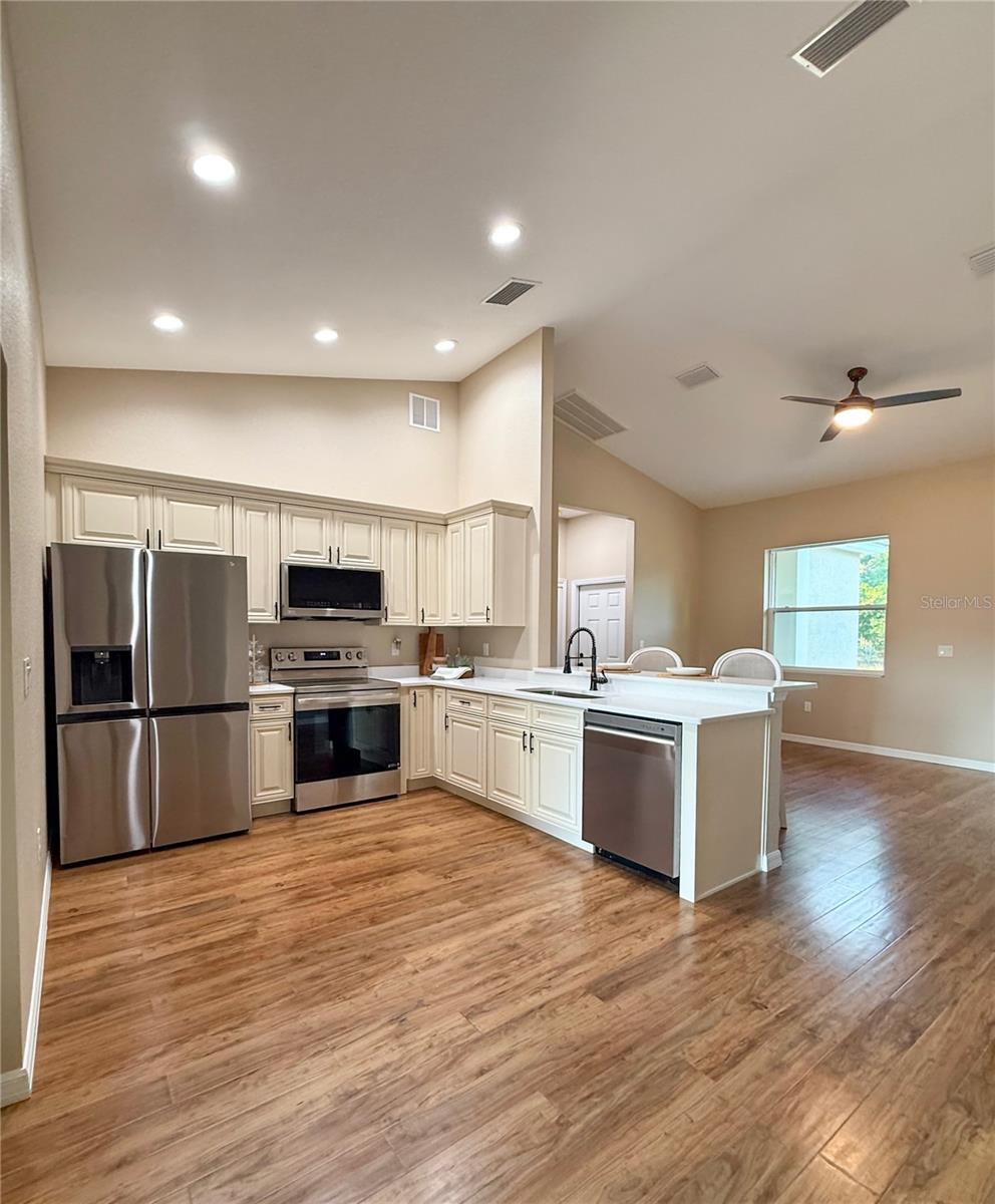 96 HUMPHREY AVE, LAKE PLACID, FL, 33852