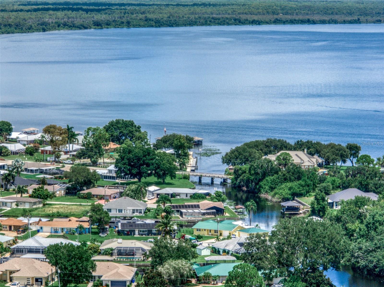 96 HUMPHREY AVE, LAKE PLACID, FL, 33852