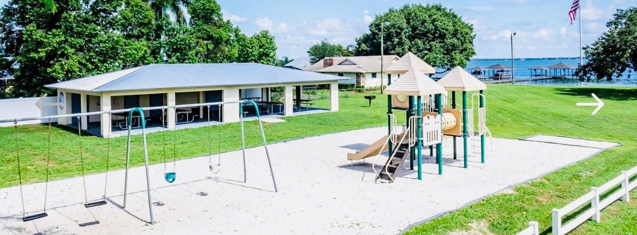 96 HUMPHREY AVE, LAKE PLACID, FL, 33852