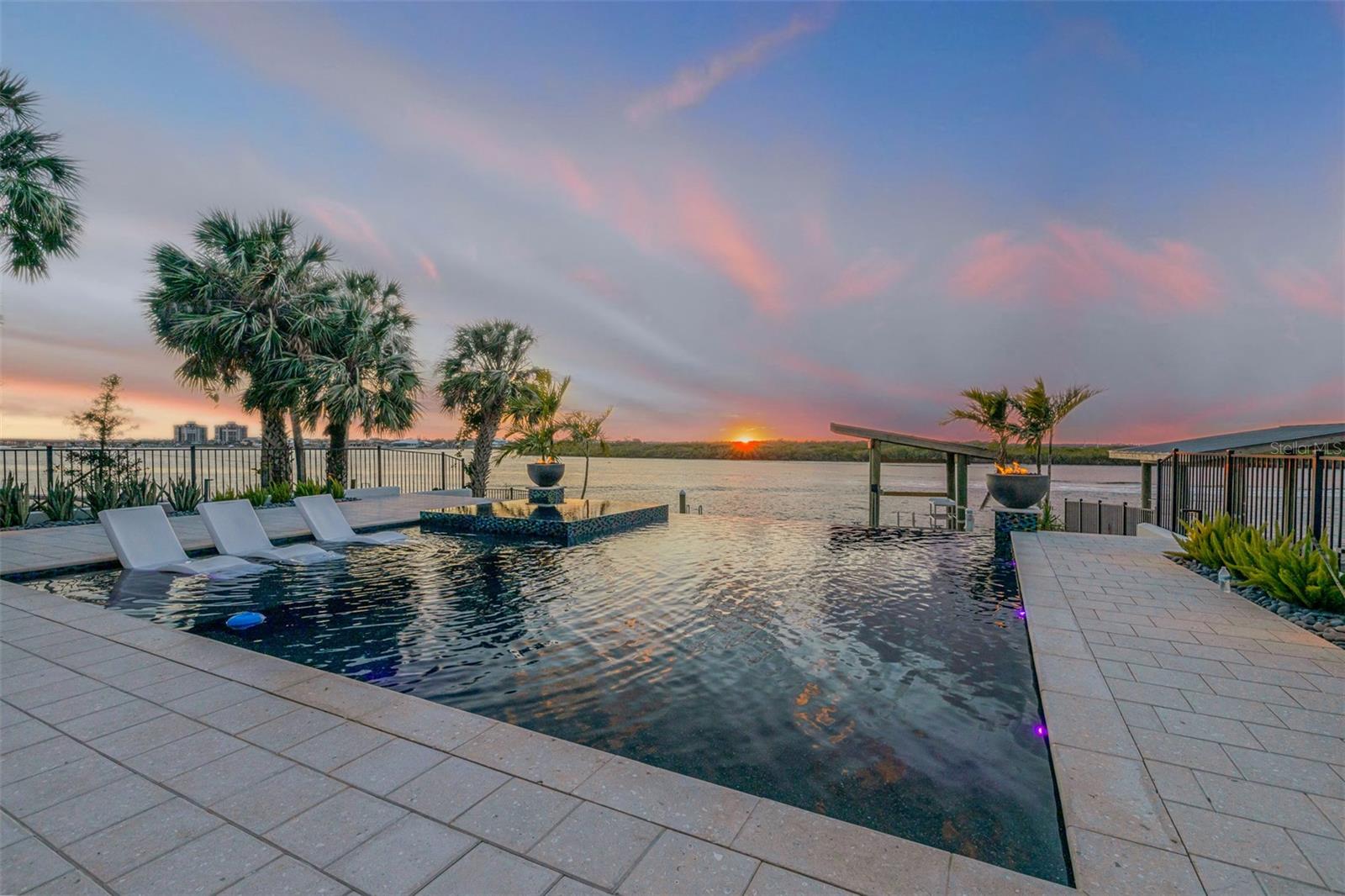 NS1084152 Property Photo