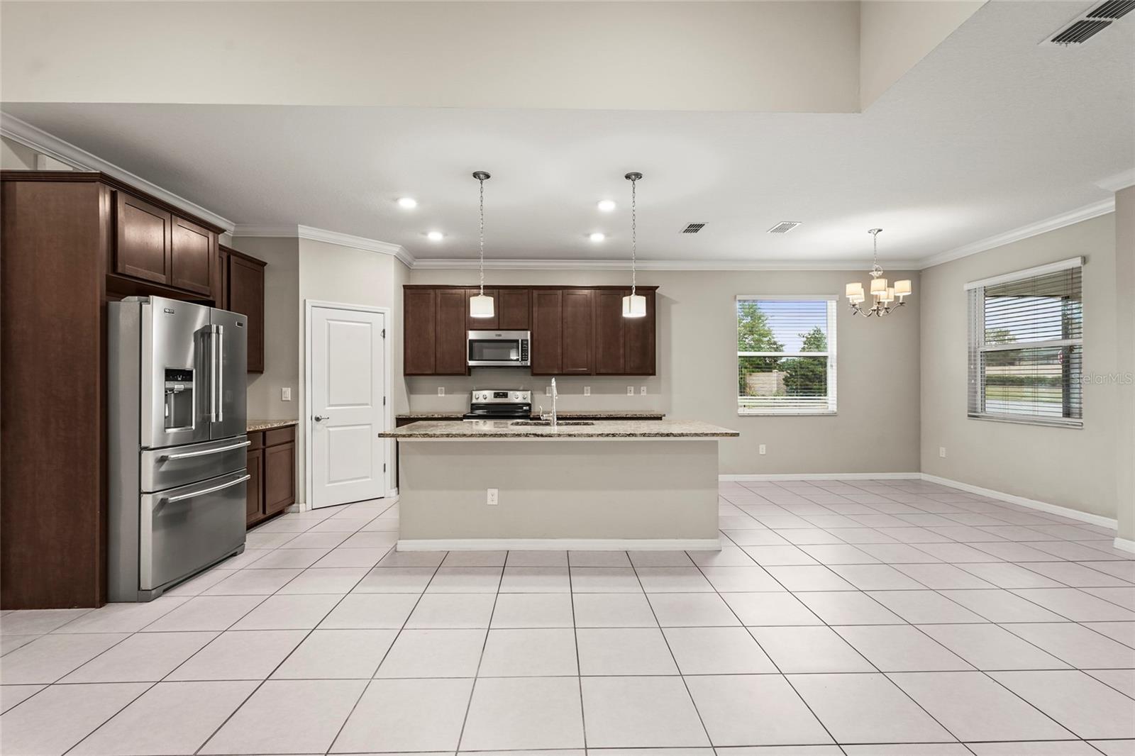 5085 IVORY STONE DR, WIMAUMA, FL, 33598