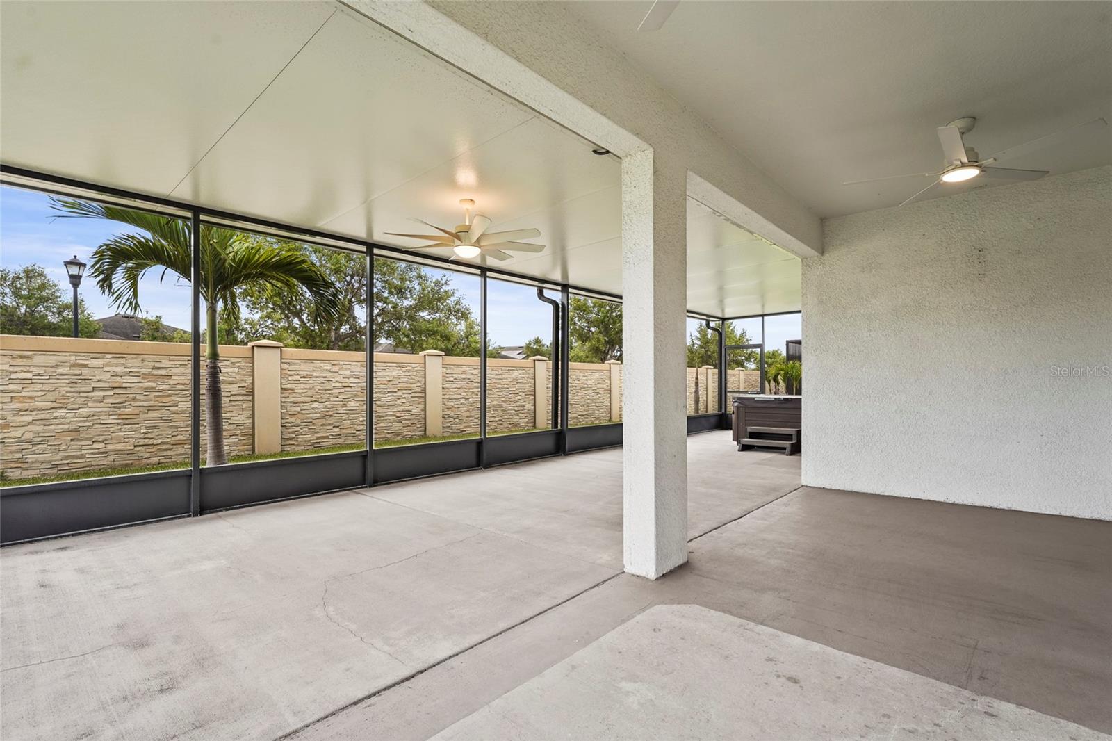 5085 IVORY STONE DR, WIMAUMA, FL, 33598