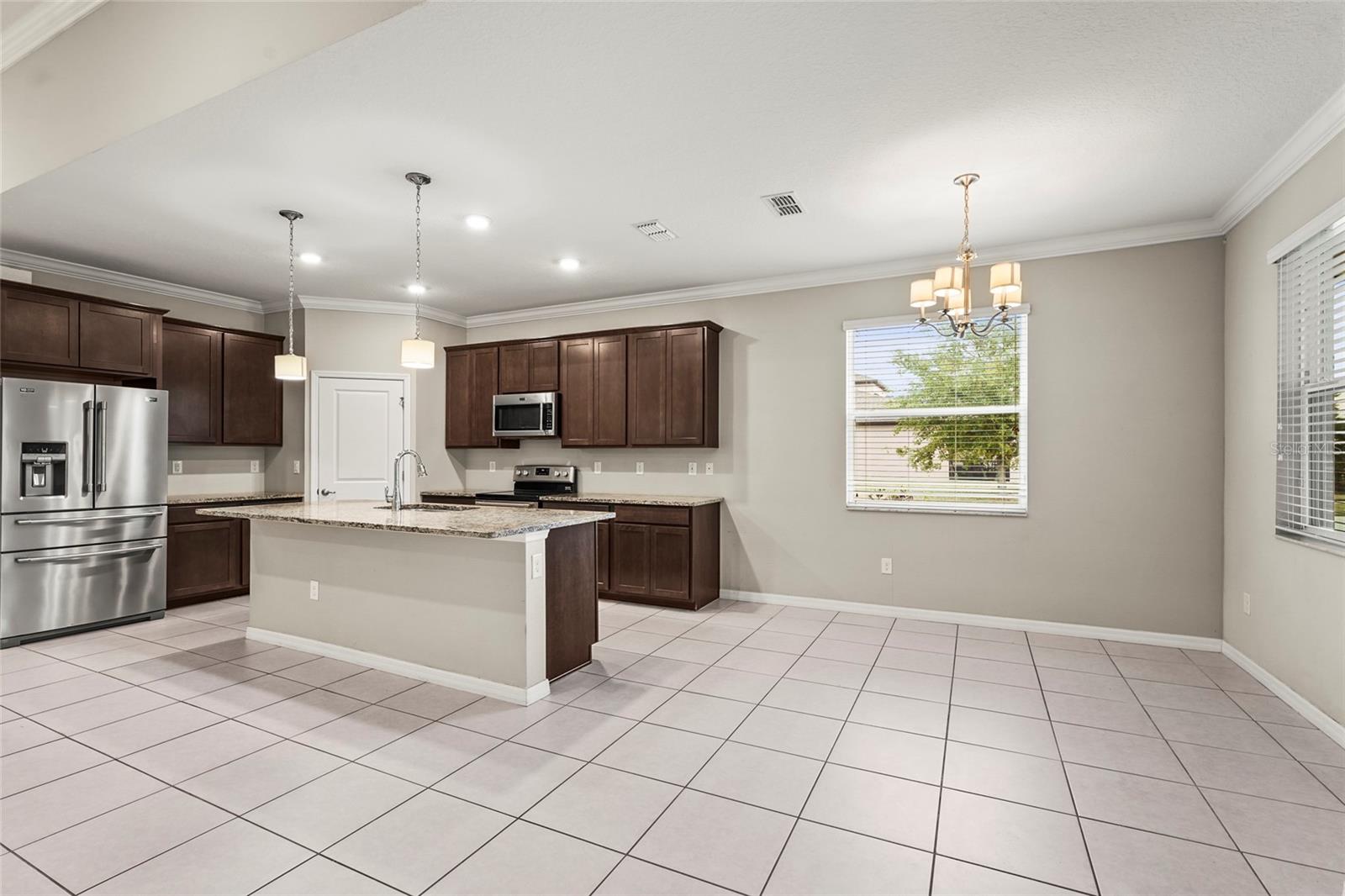5085 IVORY STONE DR, WIMAUMA, FL, 33598