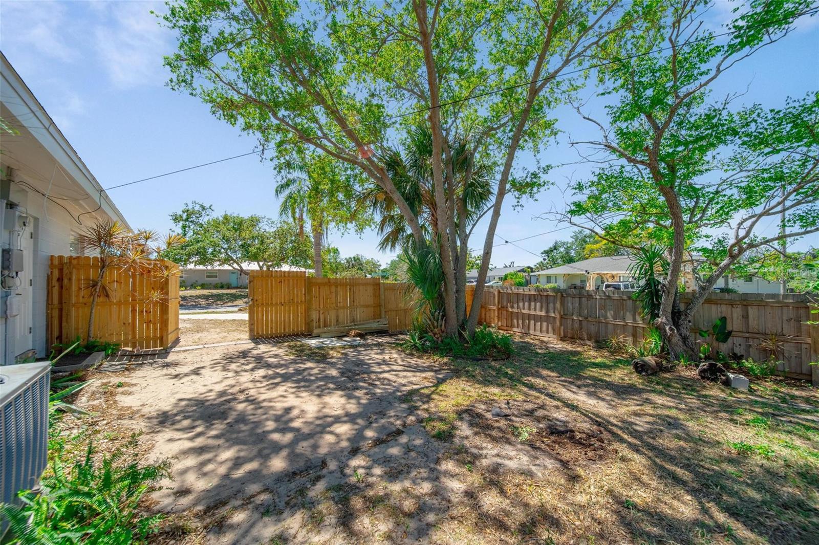3011 BOUGAINVILLEA ST, SARASOTA, FL, 34239