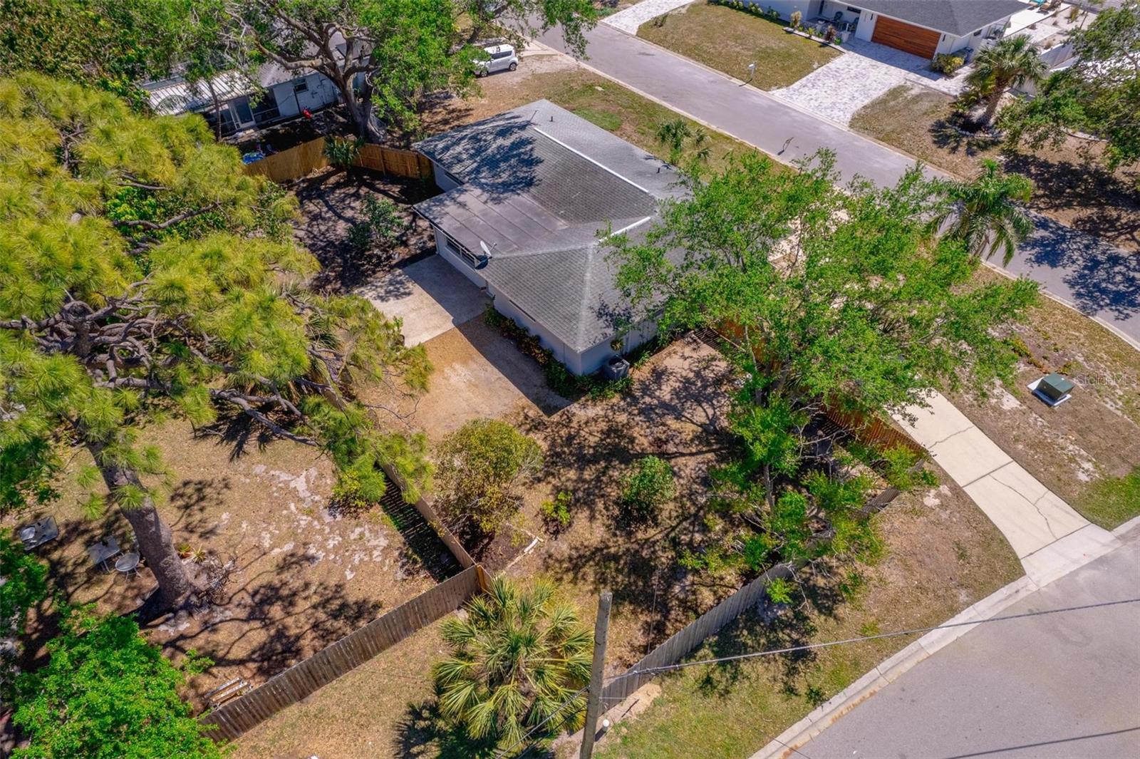 3011 BOUGAINVILLEA ST, SARASOTA, FL, 34239