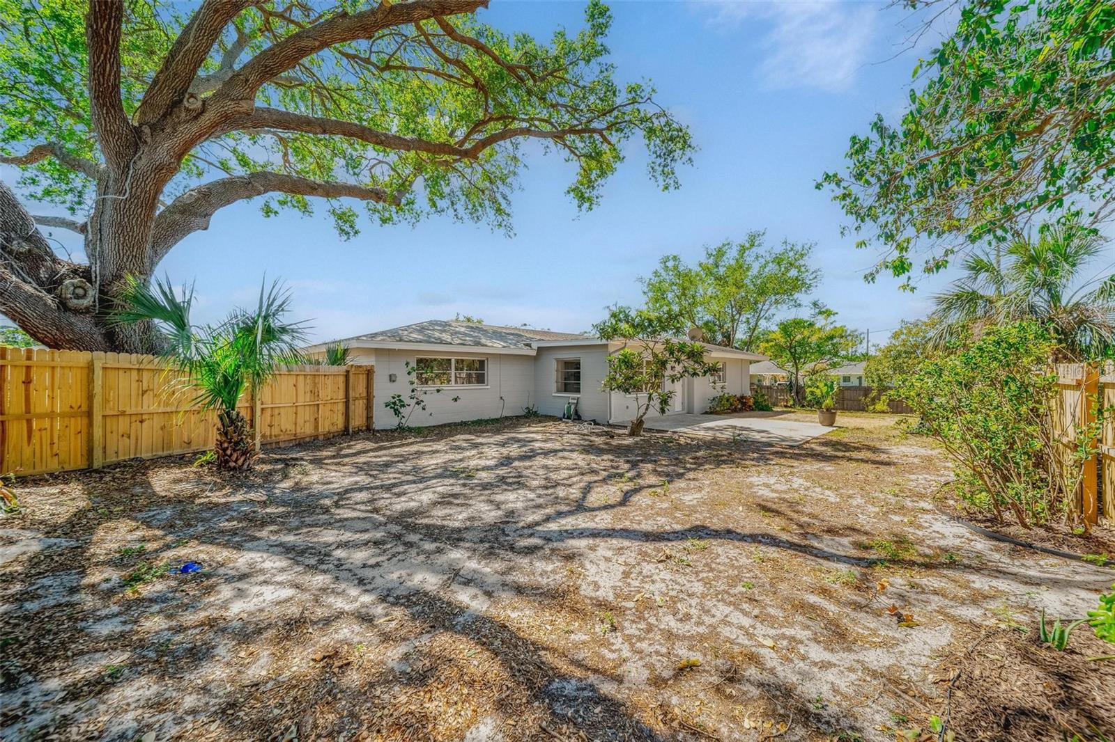 3011 BOUGAINVILLEA ST, SARASOTA, FL, 34239