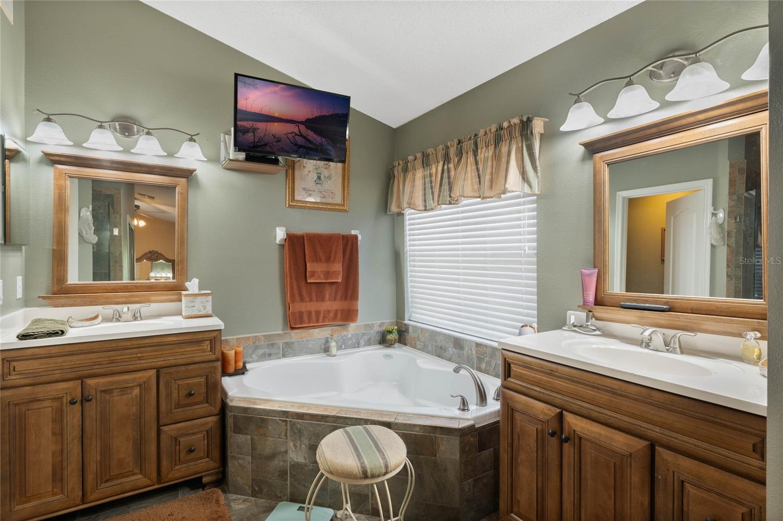 3655 SEMINOLE DR, ORLANDO, FL, 32812