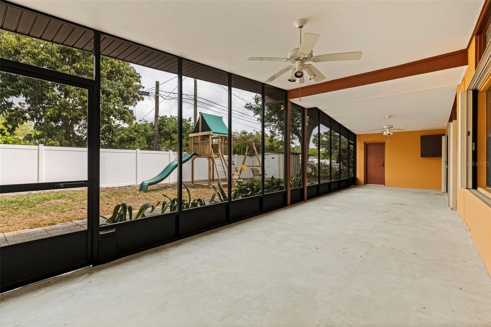 1301 45TH AVE N, ST PETERSBURG, FL, 33703