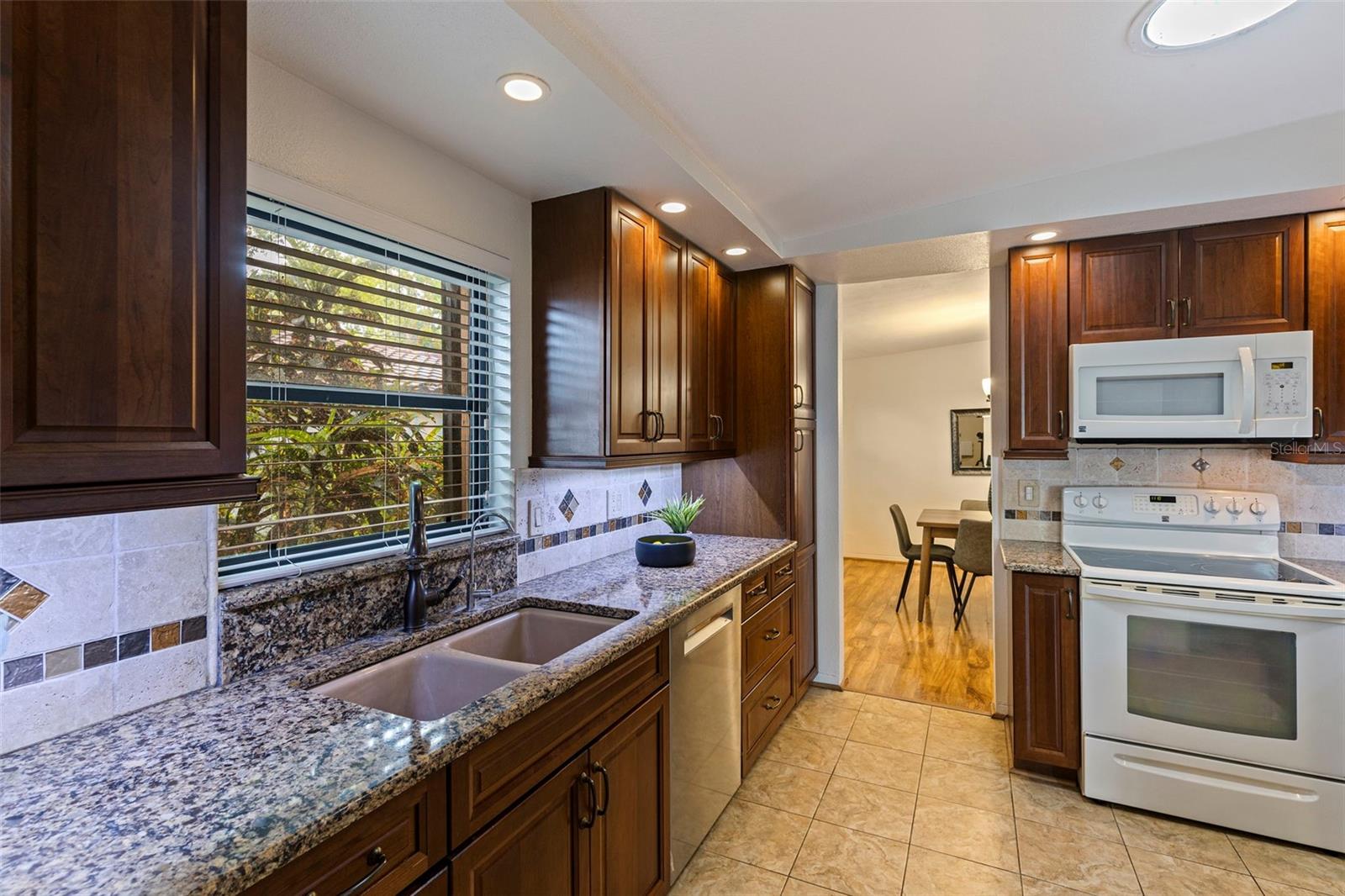 1301 45TH AVE N, ST PETERSBURG, FL, 33703