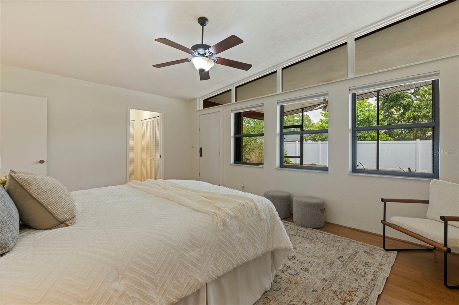 1301 45TH AVE N, ST PETERSBURG, FL, 33703