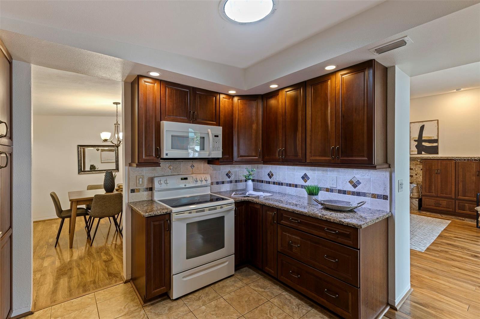 1301 45TH AVE N, ST PETERSBURG, FL, 33703