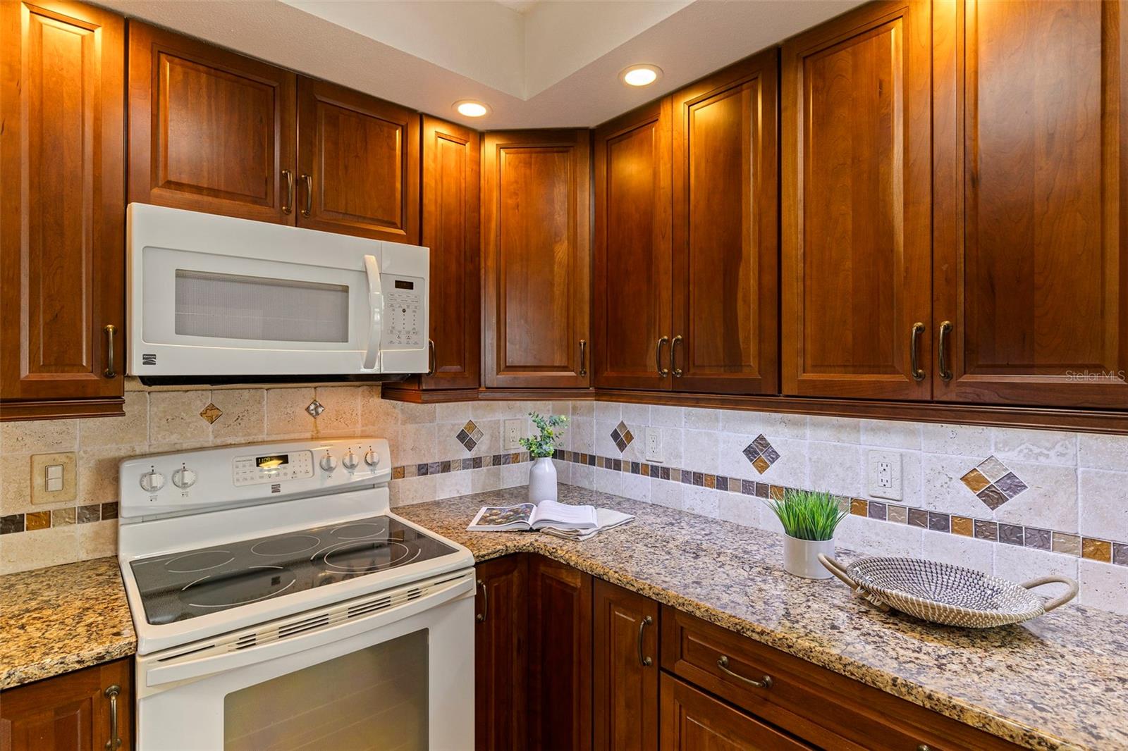 1301 45TH AVE N, ST PETERSBURG, FL, 33703