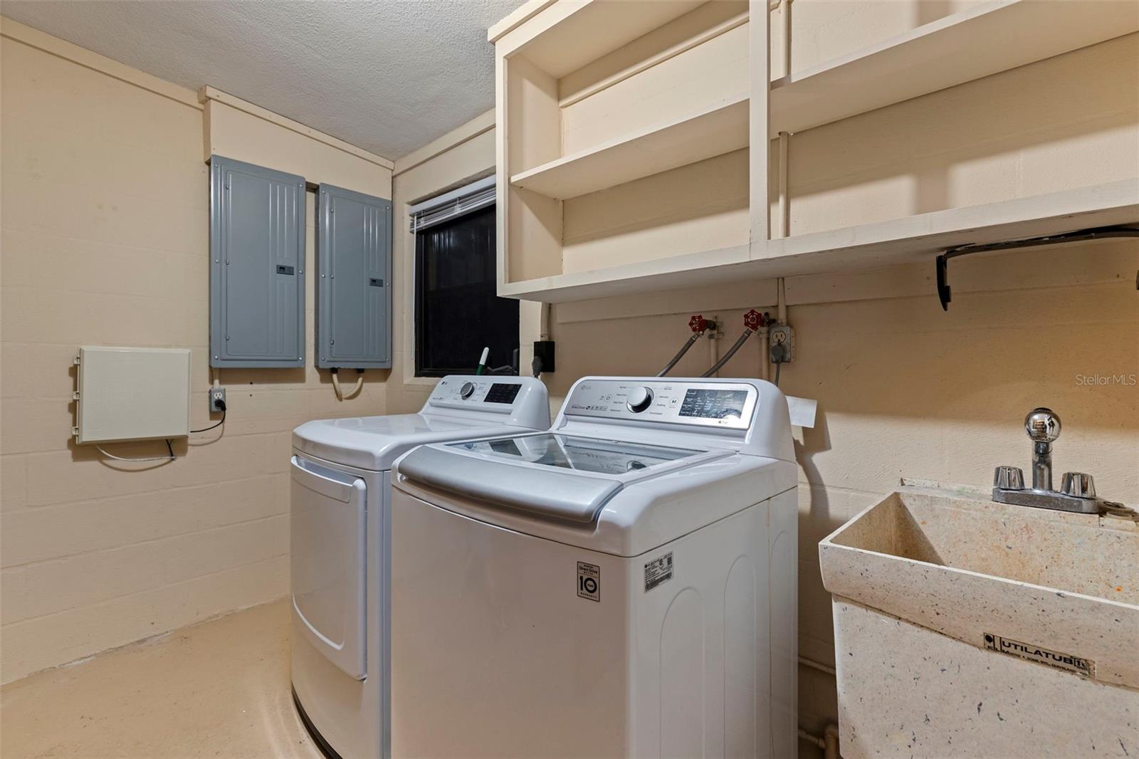 1301 45TH AVE N, ST PETERSBURG, FL, 33703