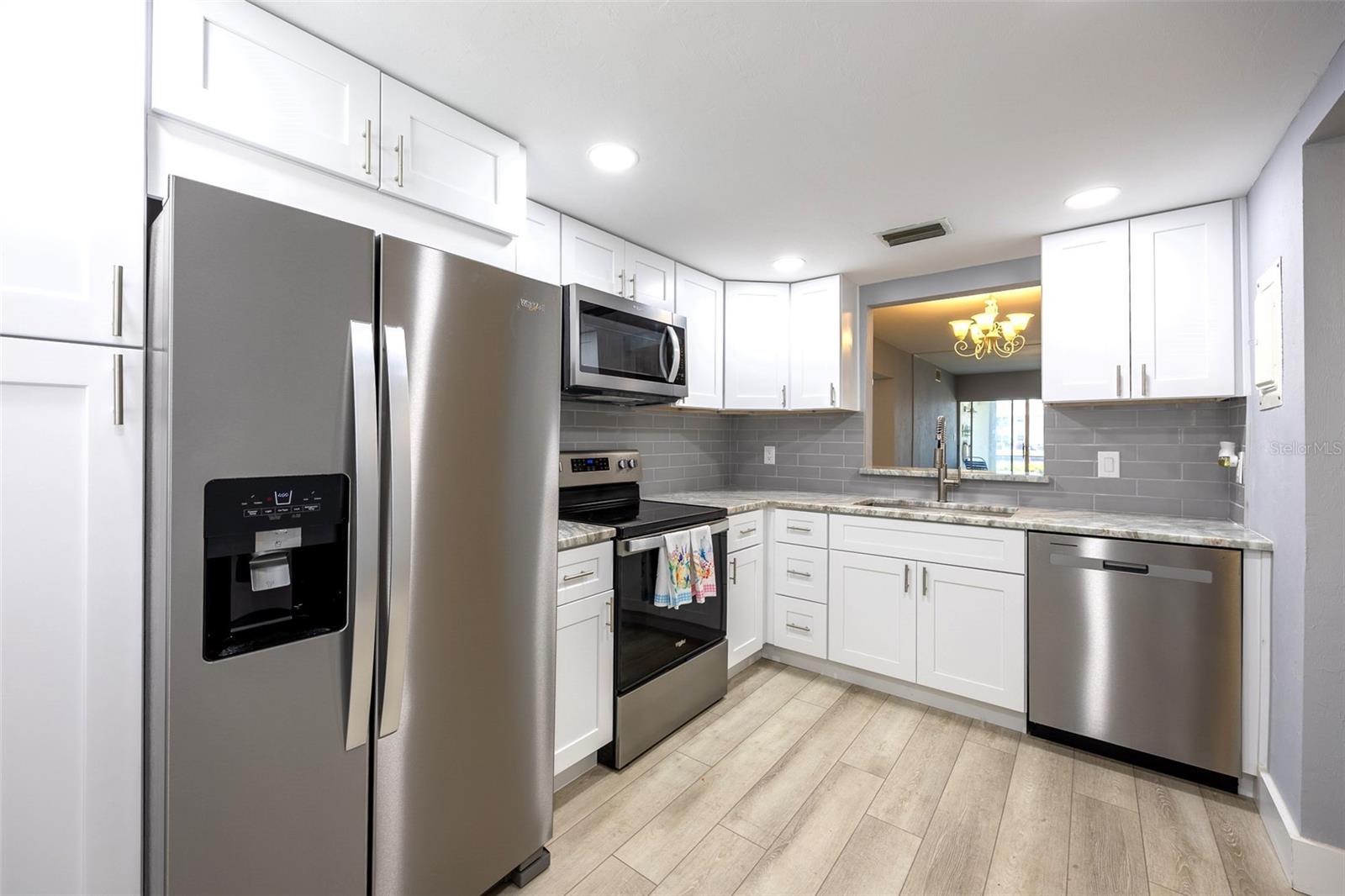 4012 SE 19TH AVE #103, CAPE CORAL, FL, 33904