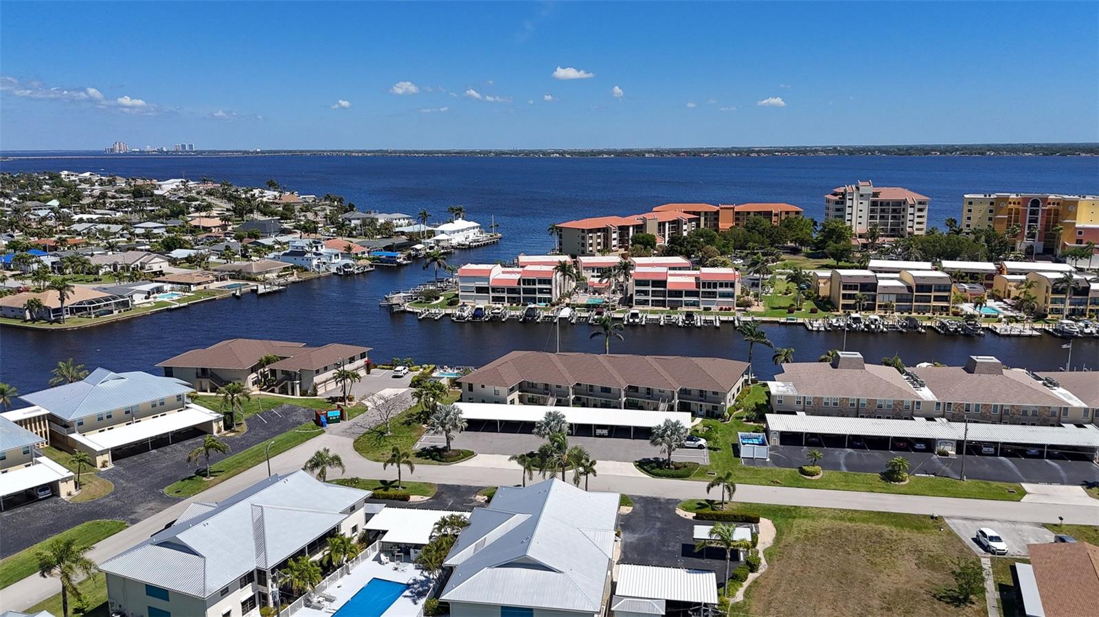 4012 SE 19TH AVE #103, CAPE CORAL, FL, 33904