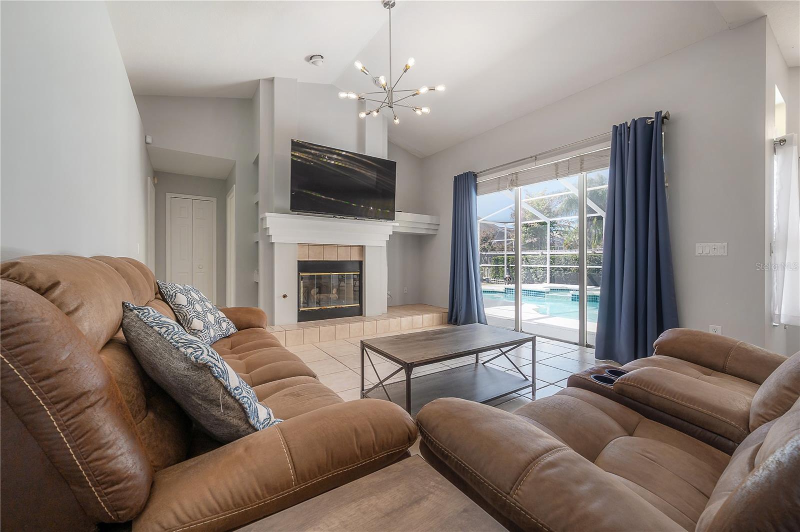12406 BRISTOL COMMONS CIR, TAMPA, FL, 33626