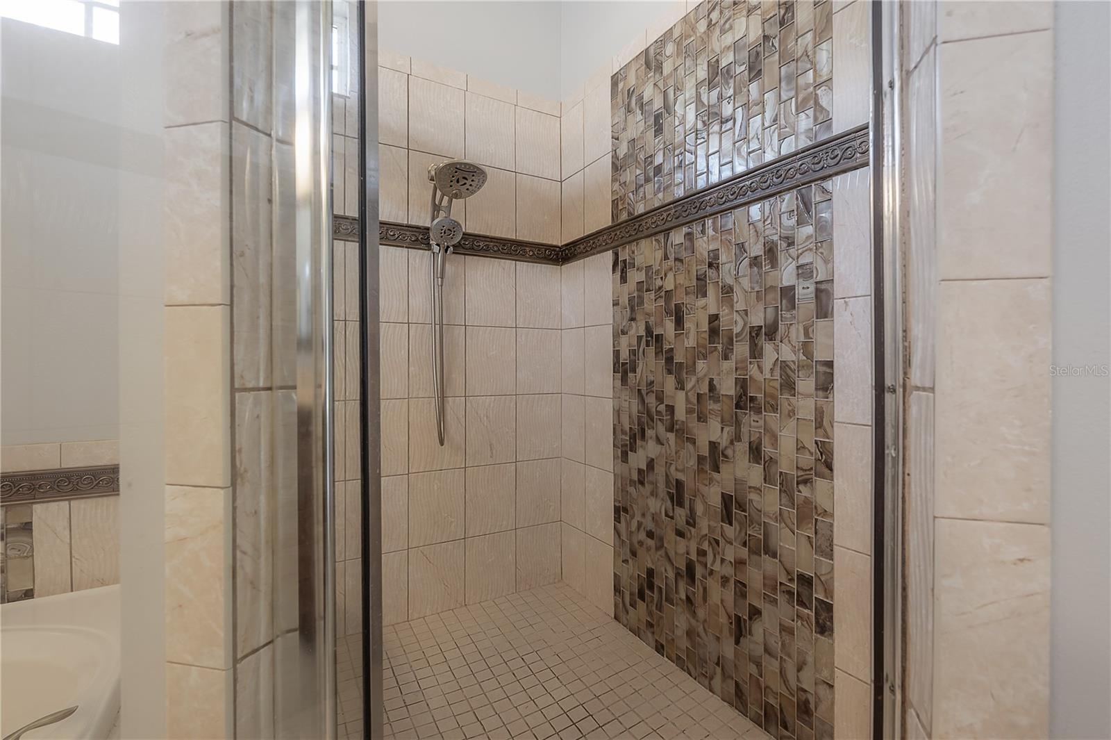 12406 BRISTOL COMMONS CIR, TAMPA, FL, 33626