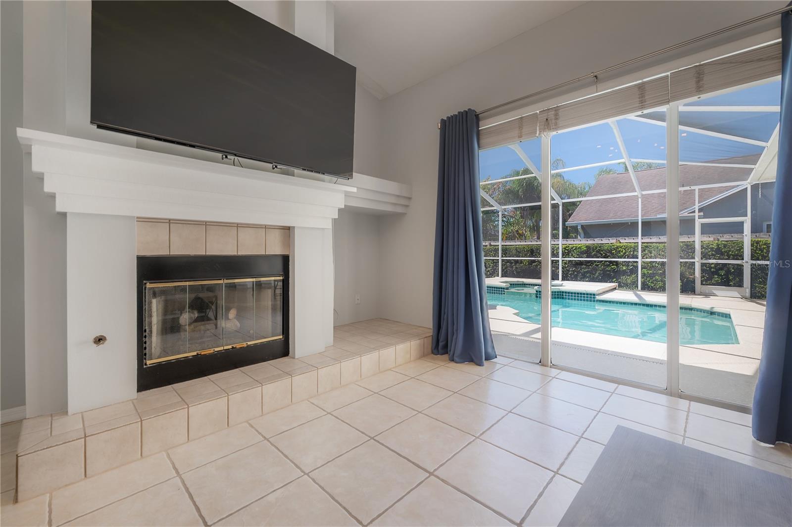 12406 BRISTOL COMMONS CIR, TAMPA, FL, 33626