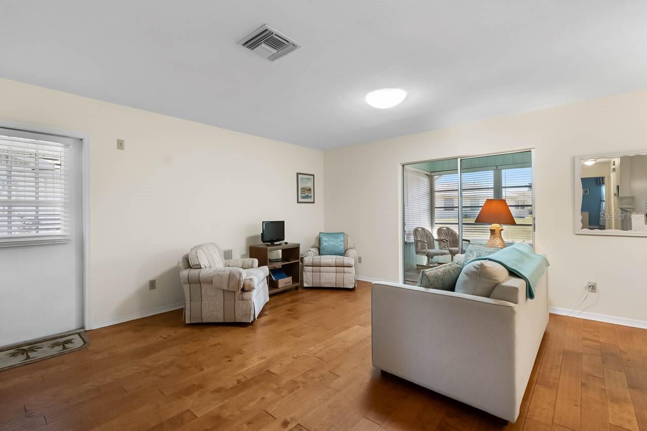 407 FELTHAM TRL #A, SUN CITY CENTER, FL, 33573