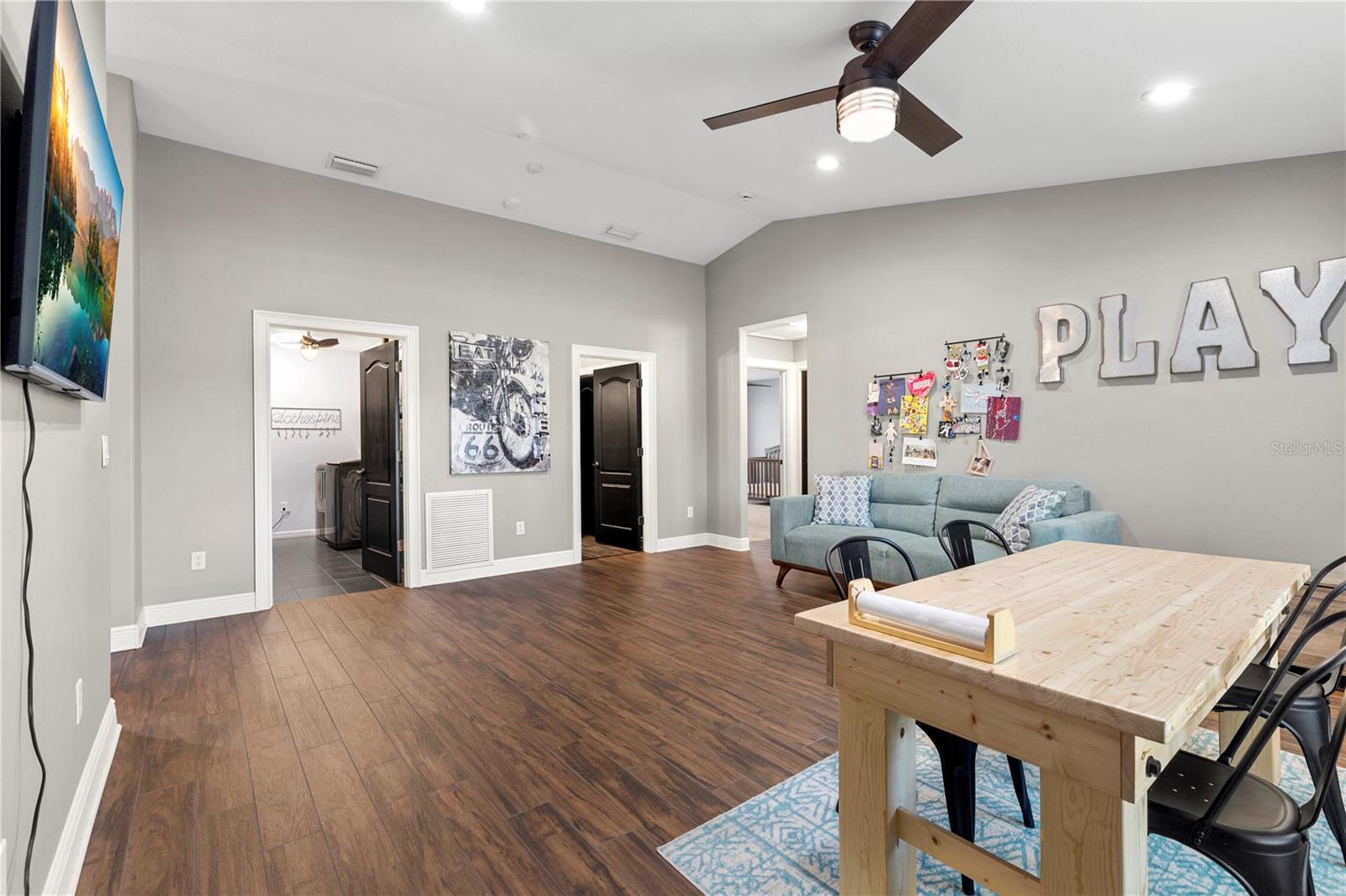 1013 NEWBERGER RD, LUTZ, FL, 33549
