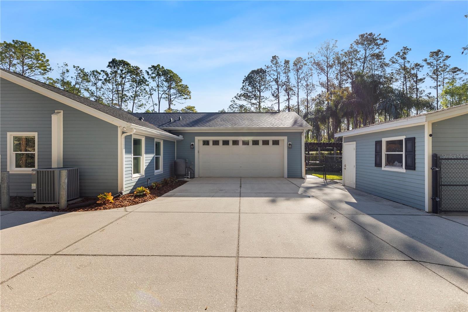 1013 NEWBERGER RD, LUTZ, FL, 33549