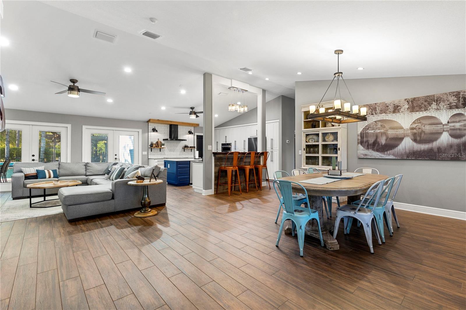 1013 NEWBERGER RD, LUTZ, FL, 33549