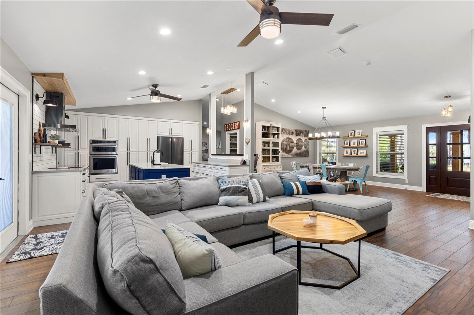 1013 NEWBERGER RD, LUTZ, FL, 33549