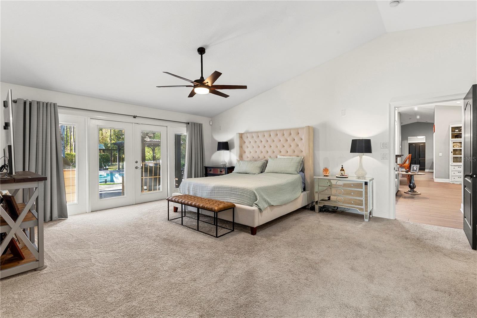 1013 NEWBERGER RD, LUTZ, FL, 33549