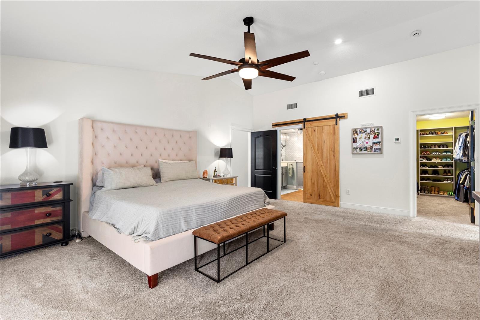 1013 NEWBERGER RD, LUTZ, FL, 33549