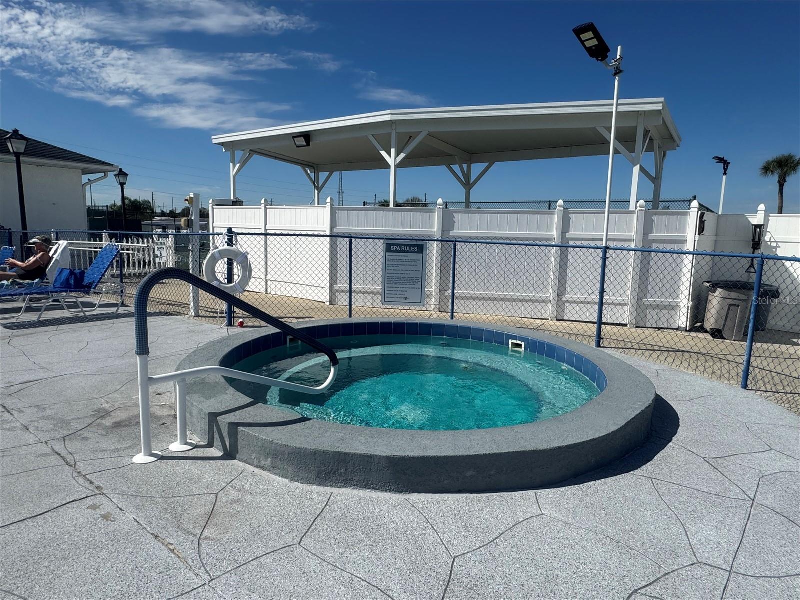 TB8359578 Property Photo