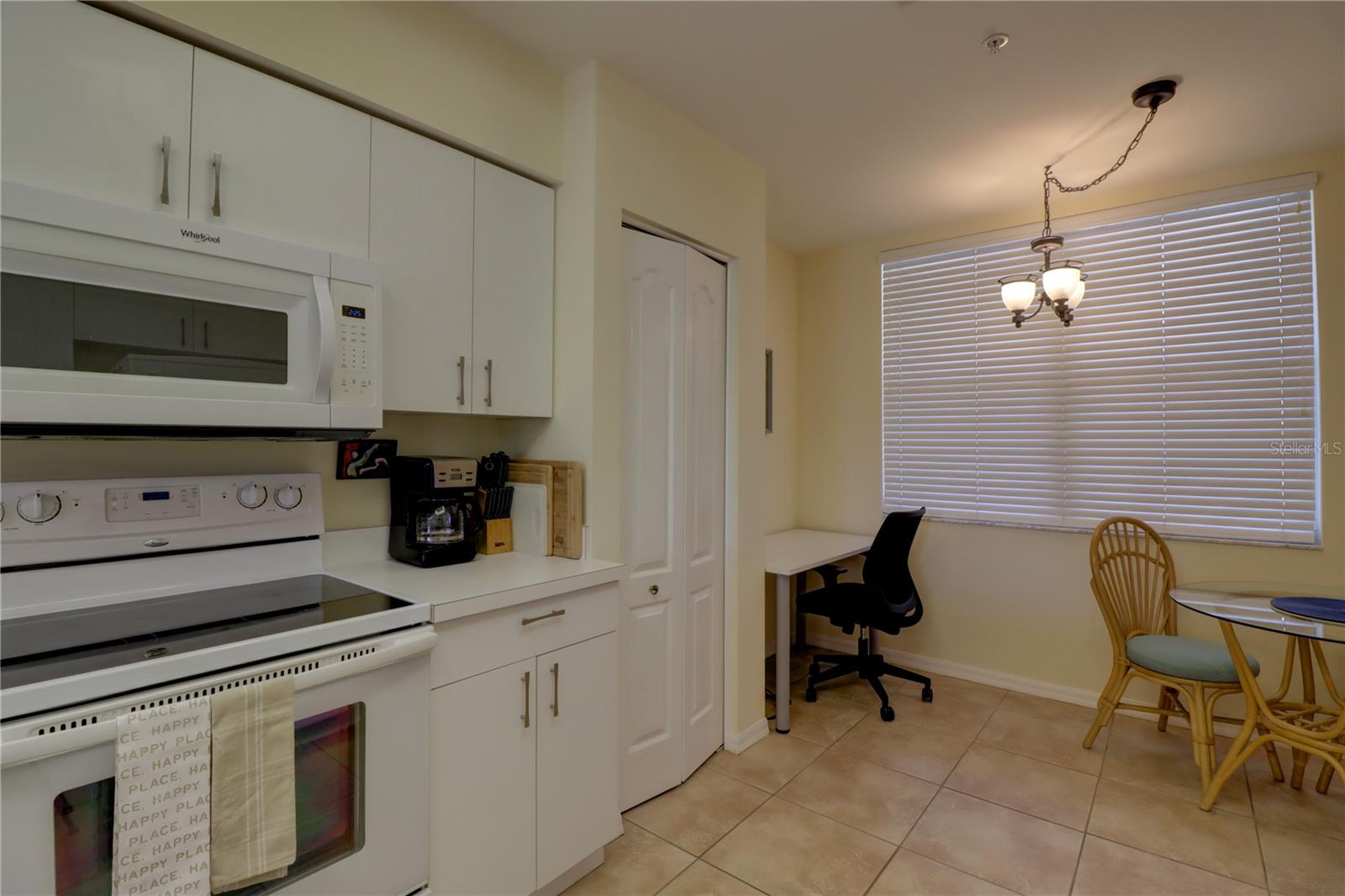 A4643776 Property Photo