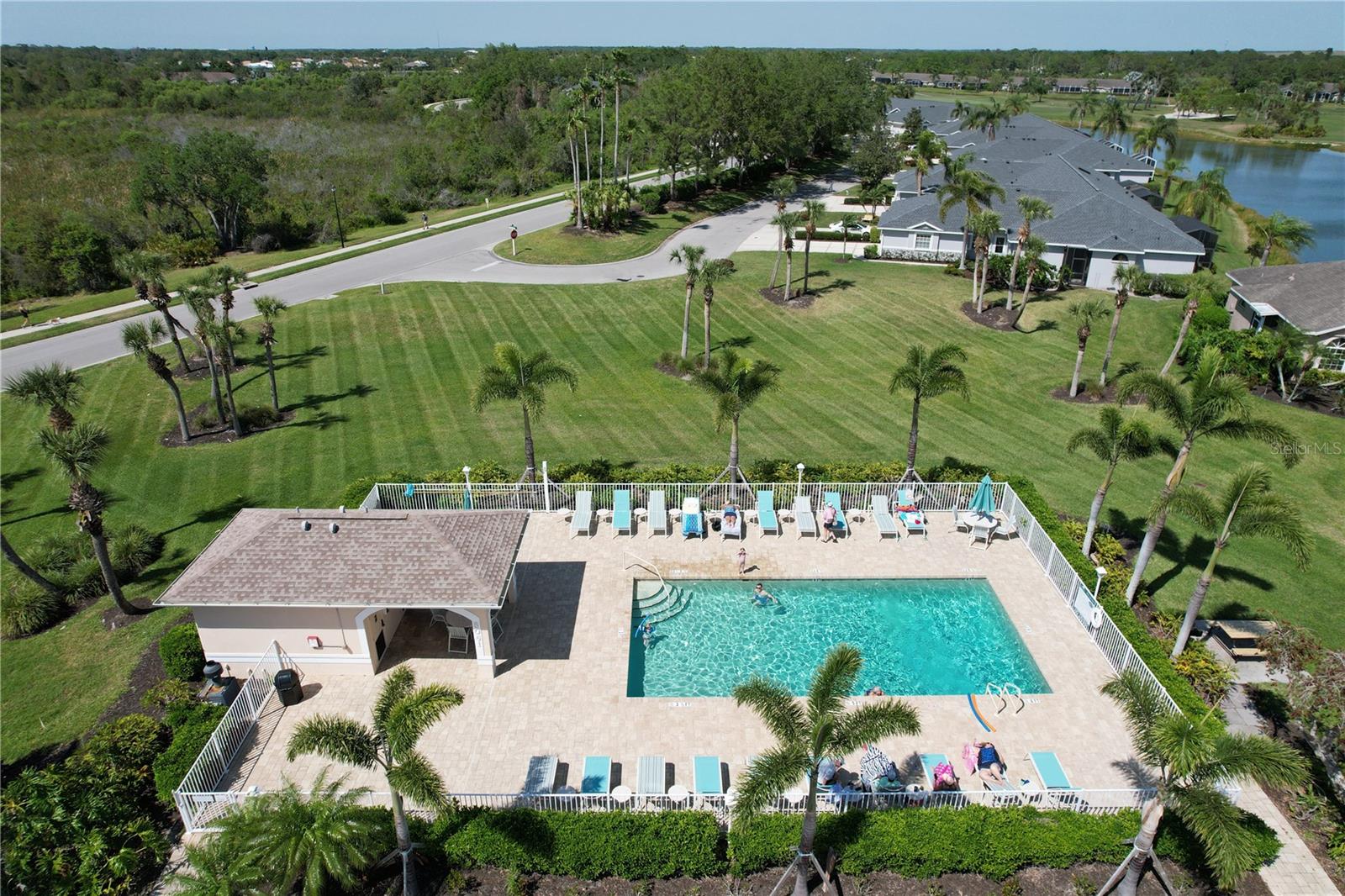 A4643776 Property Photo