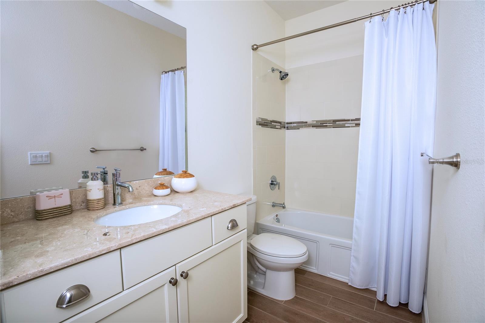 7547 CAMPUS CV, SARASOTA, FL, 34243