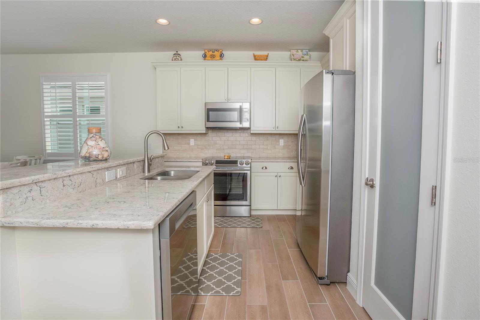 7547 CAMPUS CV, SARASOTA, FL, 34243