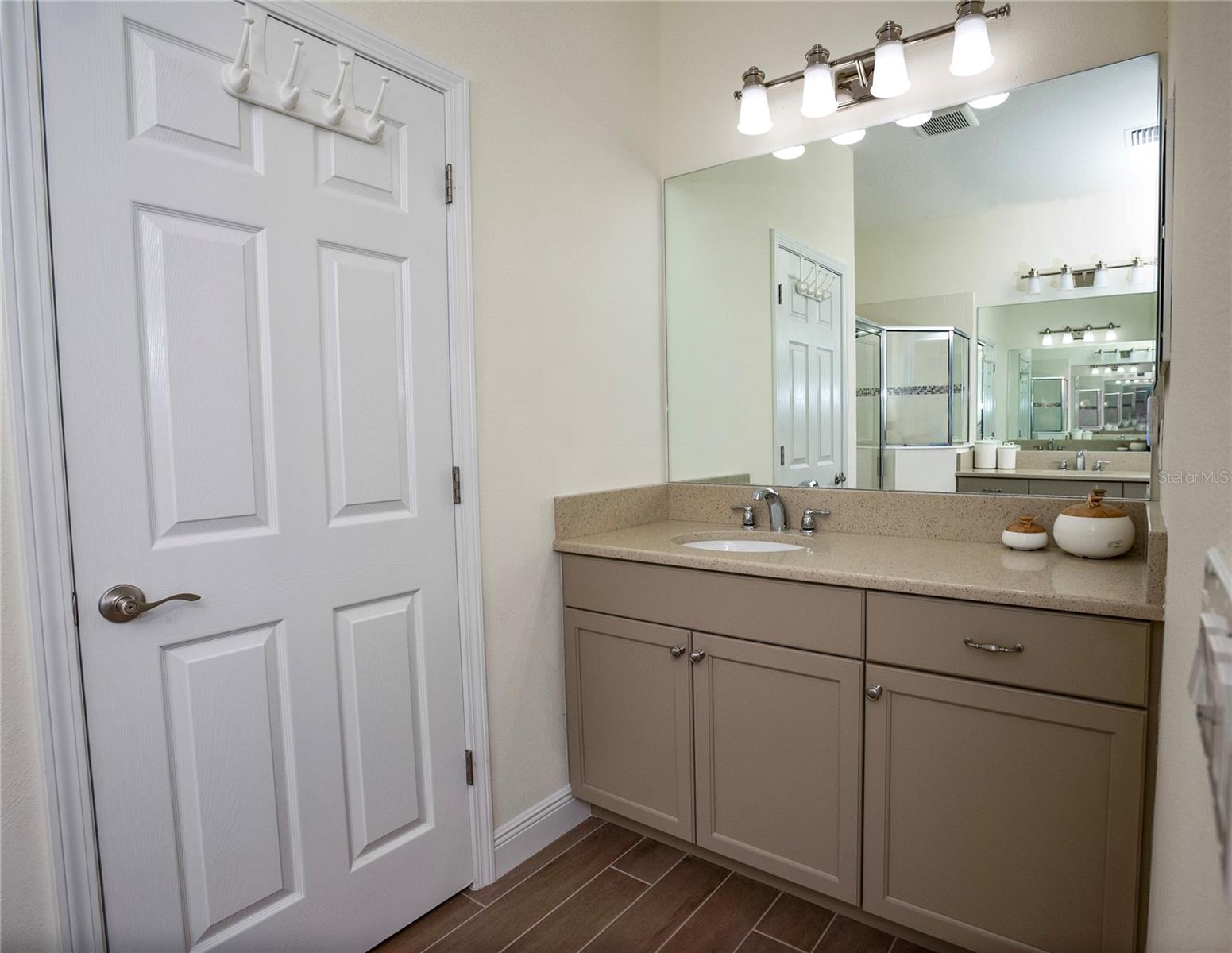 7547 CAMPUS CV, SARASOTA, FL, 34243